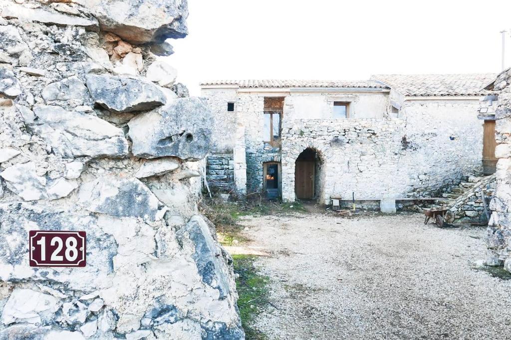 Hébergement de vacances Jas Provencal Pour 6 Personnes A 2mn De La Grange De Javon Monieux
